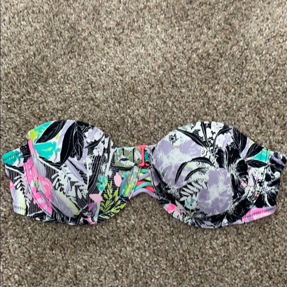 Victoria's Secret Other - Bikini Top